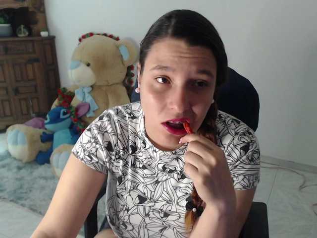 alexa-kiut live webcam show