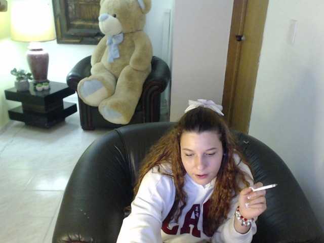 alexa-kiut live cam on BongaCams