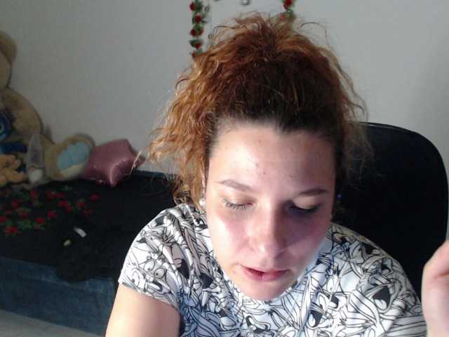alexa-kiut live cam on BongaCams