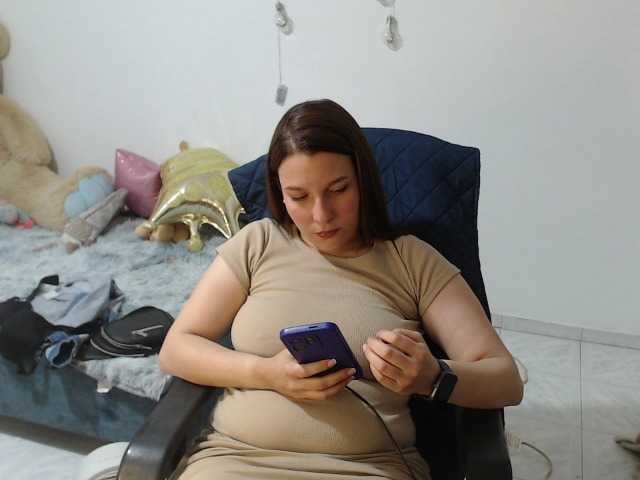 alexa-kiut live cam on BongaCams