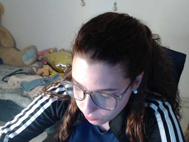 alexa-kiut, en vivo ahora en BongaCams