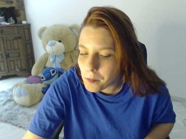 alexa-kiut live cam on BongaCams