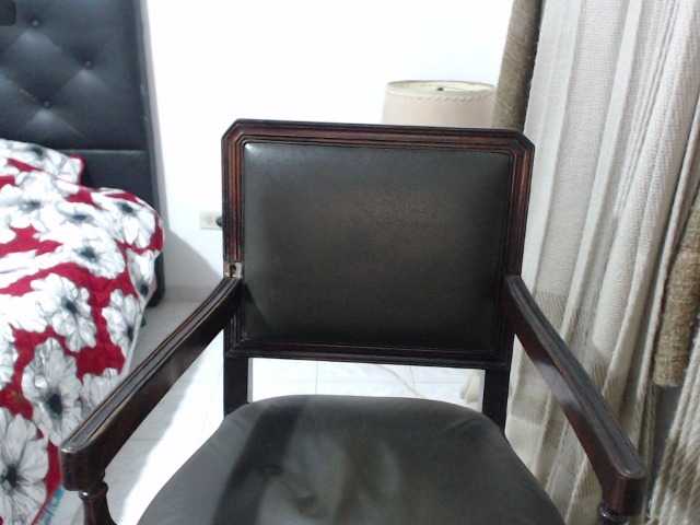 alexa-kiut Live Cam on BongaCams