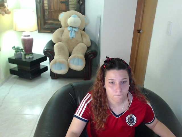 alexa-kiut live cam on BongaCams