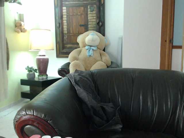 alexa-kiut live cam on BongaCams