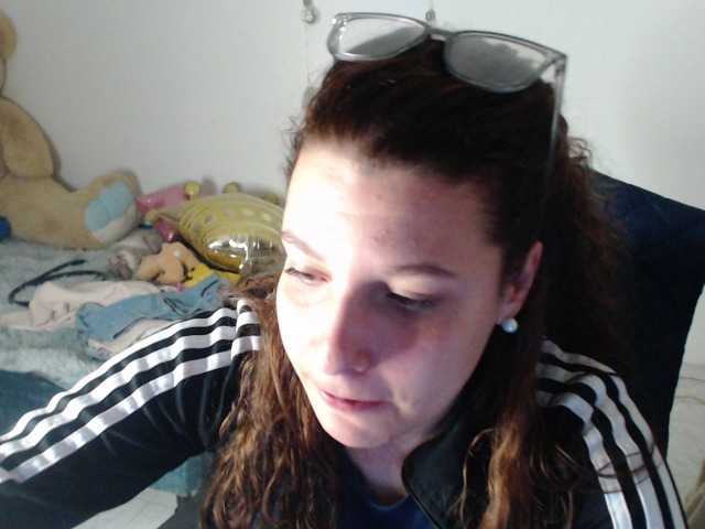 alexa-kiut, en vivo ahora en BongaCams