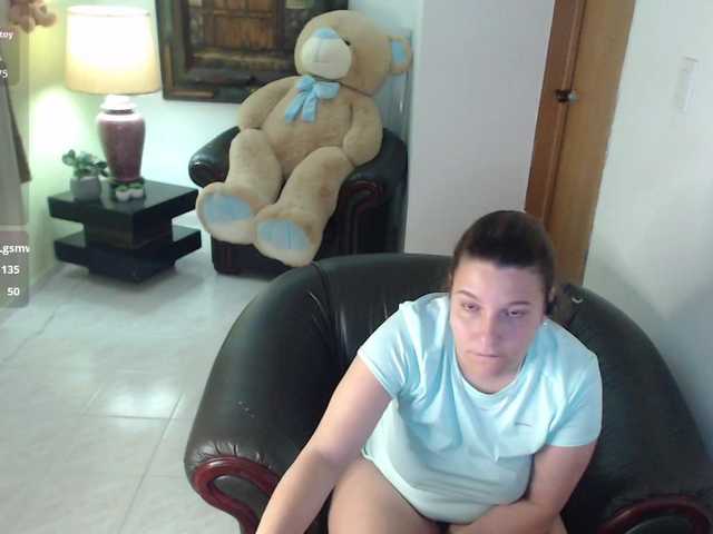 alexa-kiut live cam on BongaCams