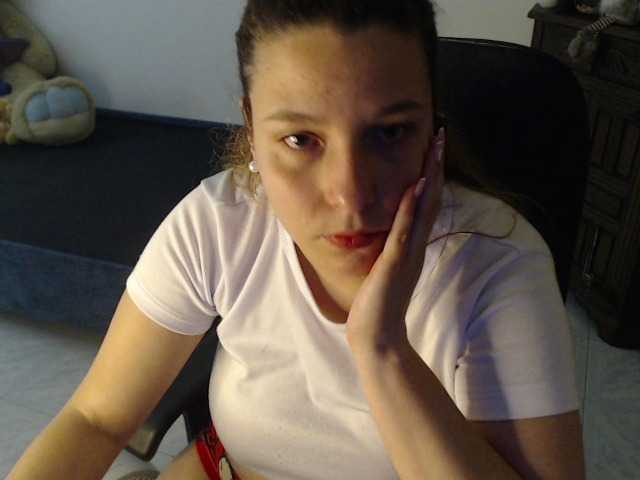 alexa-kiut live cam on BongaCams