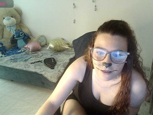 alexa-kiut live cam on BongaCams