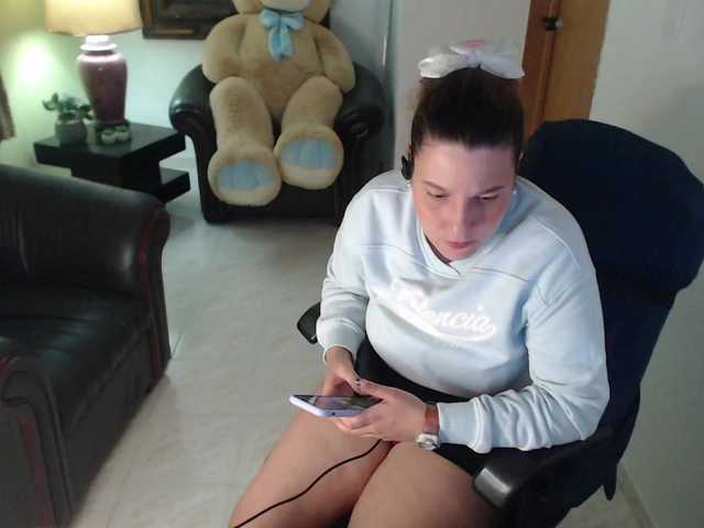 alexa-kiut Live Cam on BongaCams