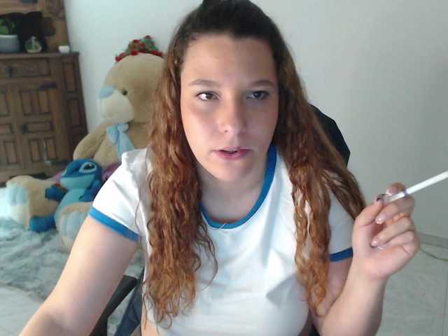 alexa-kiut live cam on BongaCams