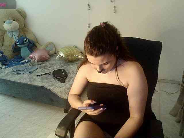 alexa-kiut's webcam live show