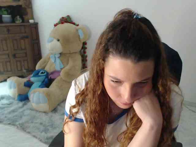 alexa-kiut Live Webcam on BongaCams