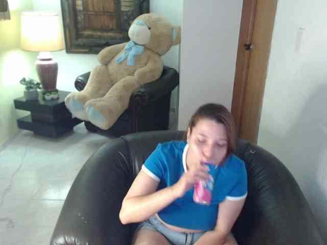 alexa-kiut alexa-kiut