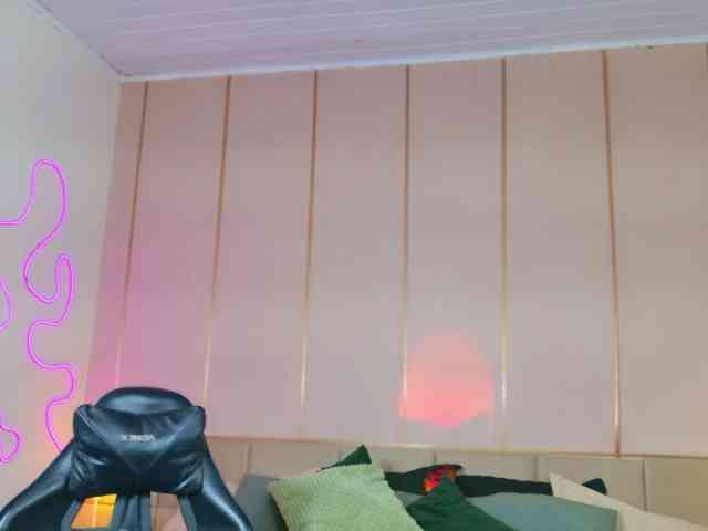 MichaelMorothop Live Webcam on BongaCams