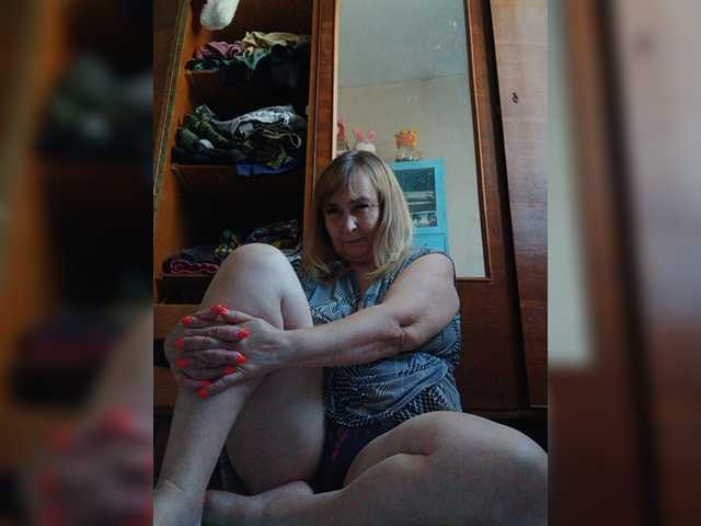 Alina1965 live cam on BongaCams