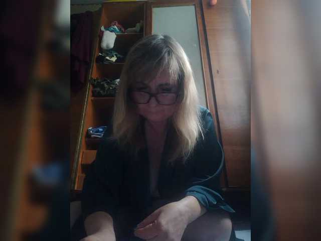 Alina1965 live cam on BongaCams