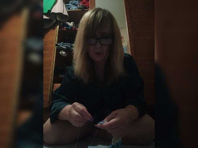 Alina1965 live cam on BongaCams