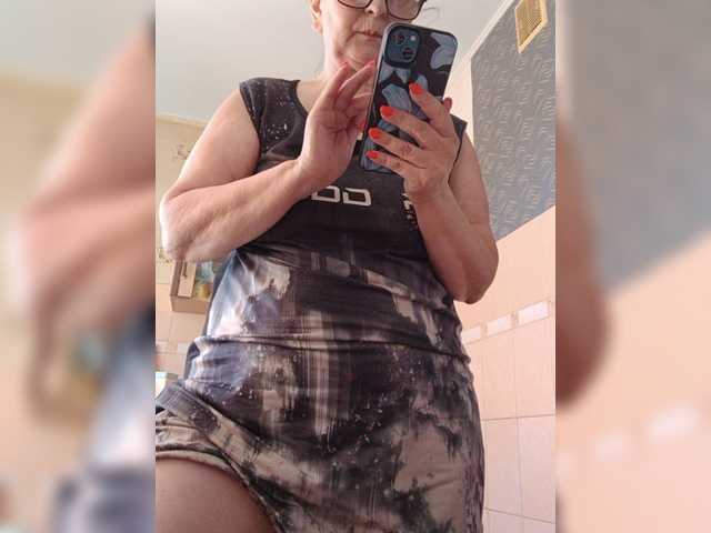 Alina1965 live cam on BongaCams