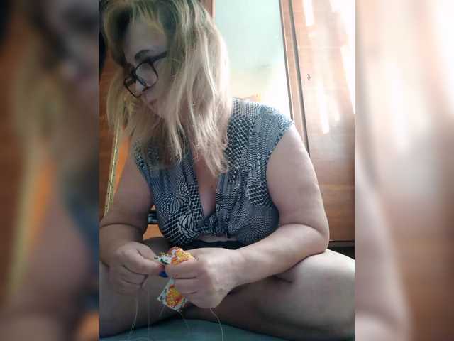 Alina1965 live cam