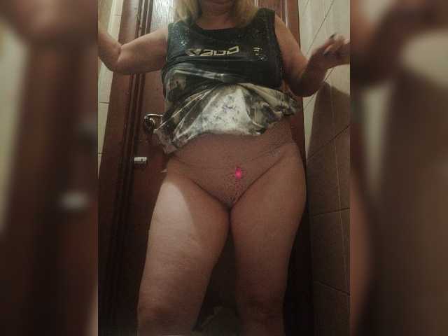 Alina1965 live cam on BongaCams