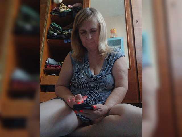 Alina1965 live cam on BongaCams