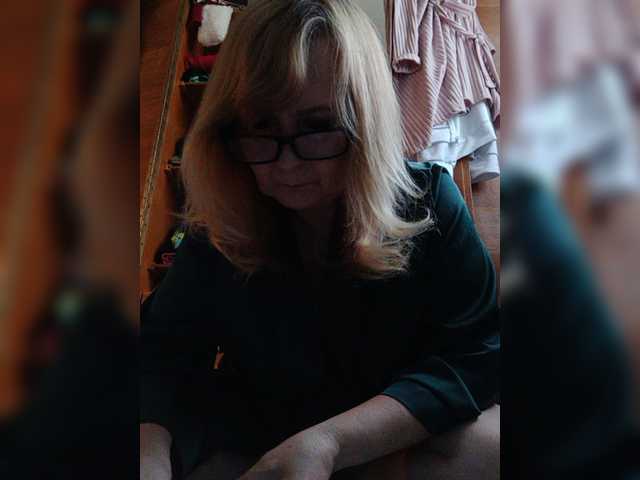 Alina1965 live cam on BongaCams