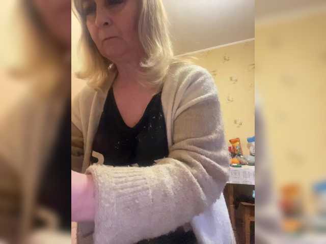 Alina1965's BongaCams show and profile