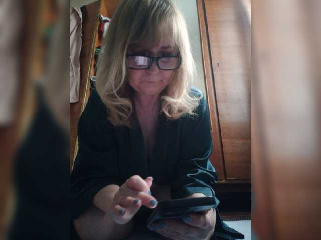 Alina1965's BongaCams show and profile