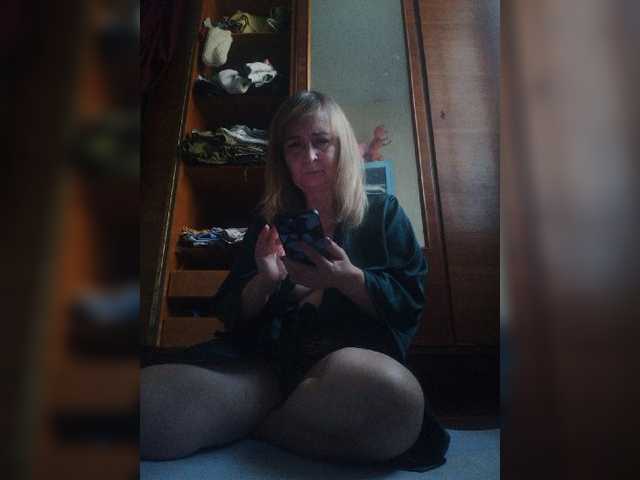 Alina1965 live cam preview
