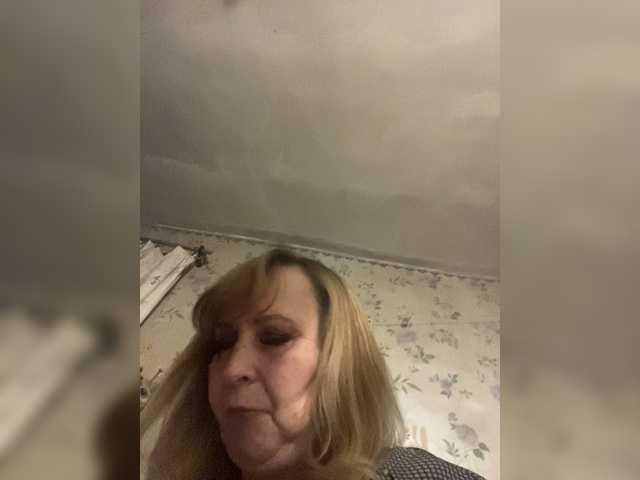 Alina1965 live cam on BongaCams