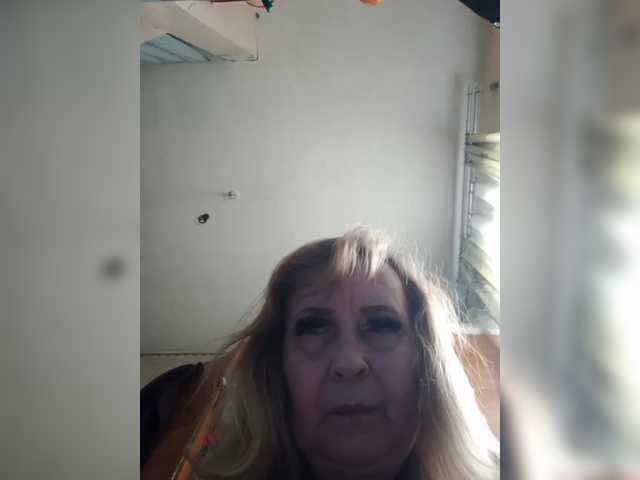 Alina1965 live cam on BongaCams