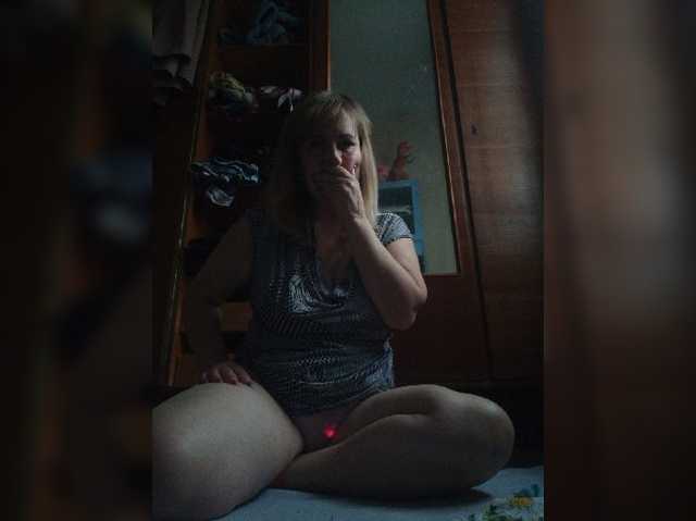 Alina1965 live cam on BongaCams