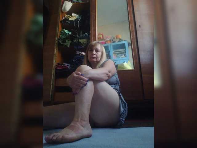 Alina1965 live cam on BongaCams