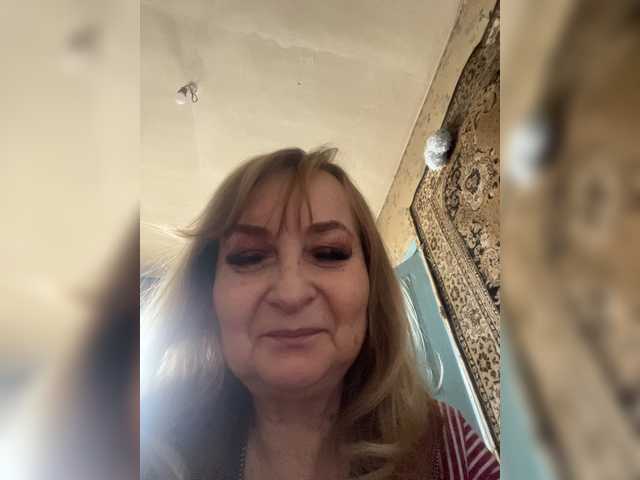 Alina1965's BongaCams show and profile