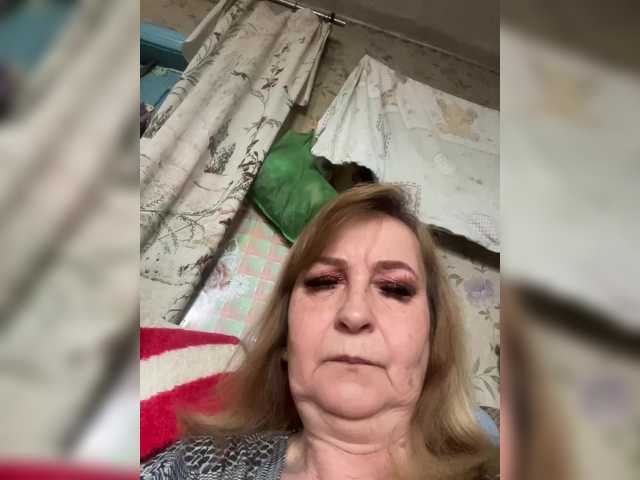 Alina1965's BongaCams show and profile