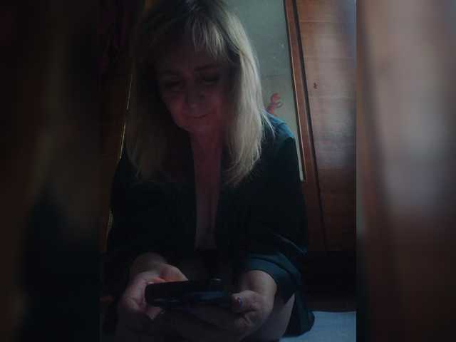 Alina1965 live cam preview