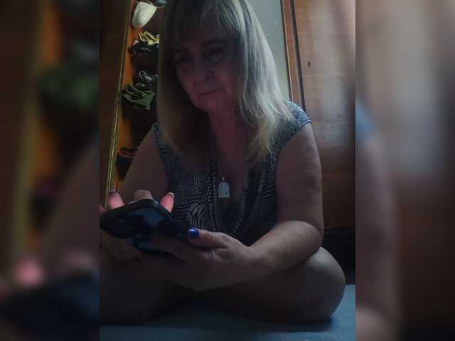Alina1965 live cam