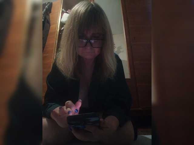 Alina1965 live cam on BongaCams