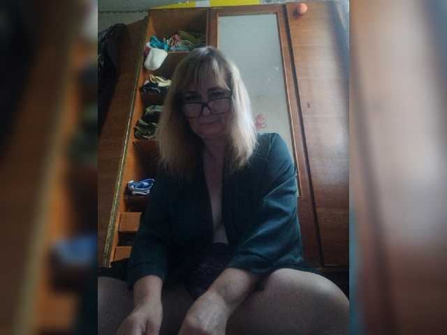 Alina1965 live cam on BongaCams