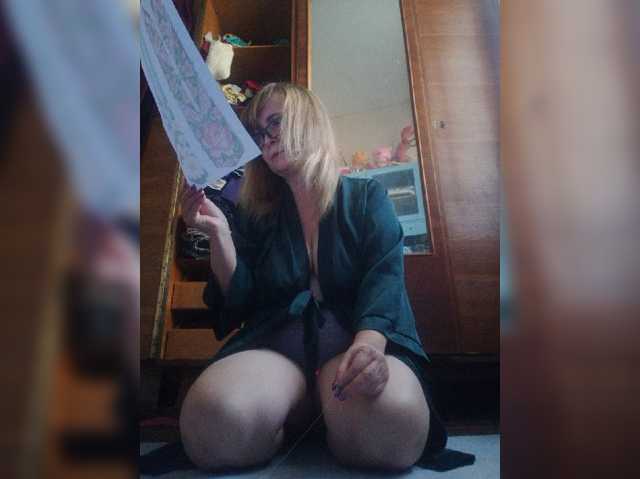 Alina1965 live cam on BongaCams