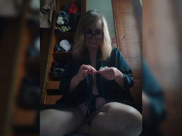 Alina1965 live cam preview
