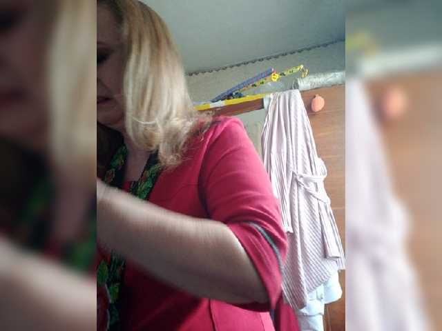 Alina1965 live cam on BongaCams