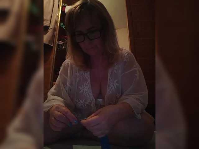 Alina1965's BongaCams show and profile