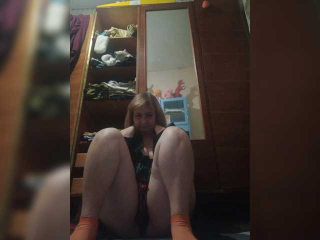 Alina1965 live cam on BongaCams