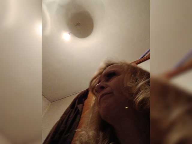 Alina1965 live cam on BongaCams