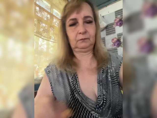 Alina1965 live cam on BongaCams