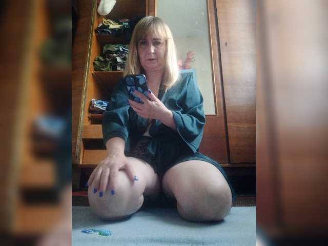 Alina1965 live cam on BongaCams