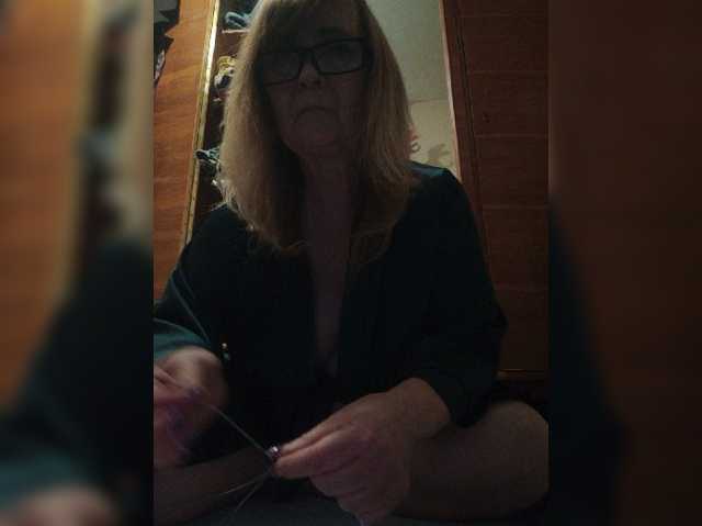 Alina1965 live cam on BongaCams