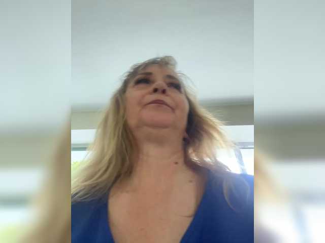 Alina1965 live cam on BongaCams